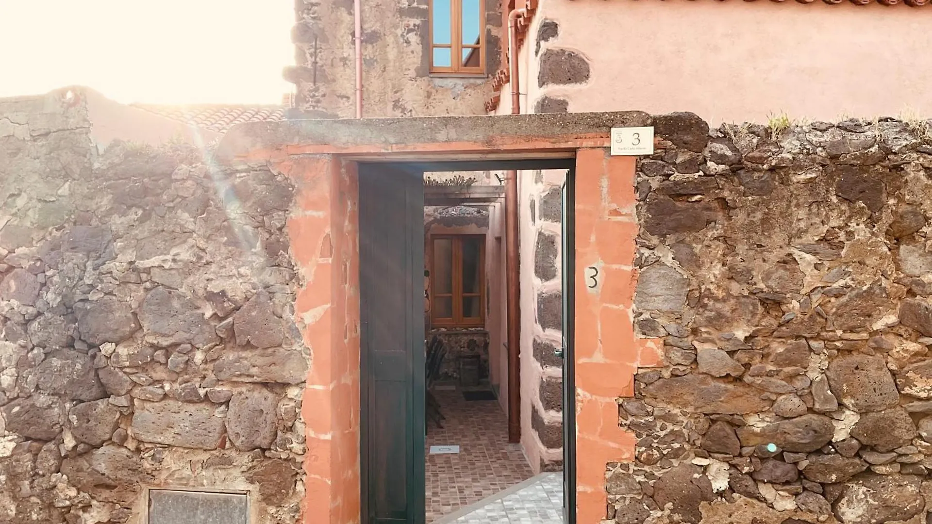 בית נופש הוילה Narbolia Casa Umberto